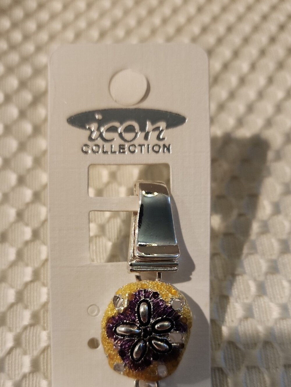 IC COLLECTION Gold Tone Bracelet with Starfish & Shell Charms *2 For $15* - Picture 2 of 7